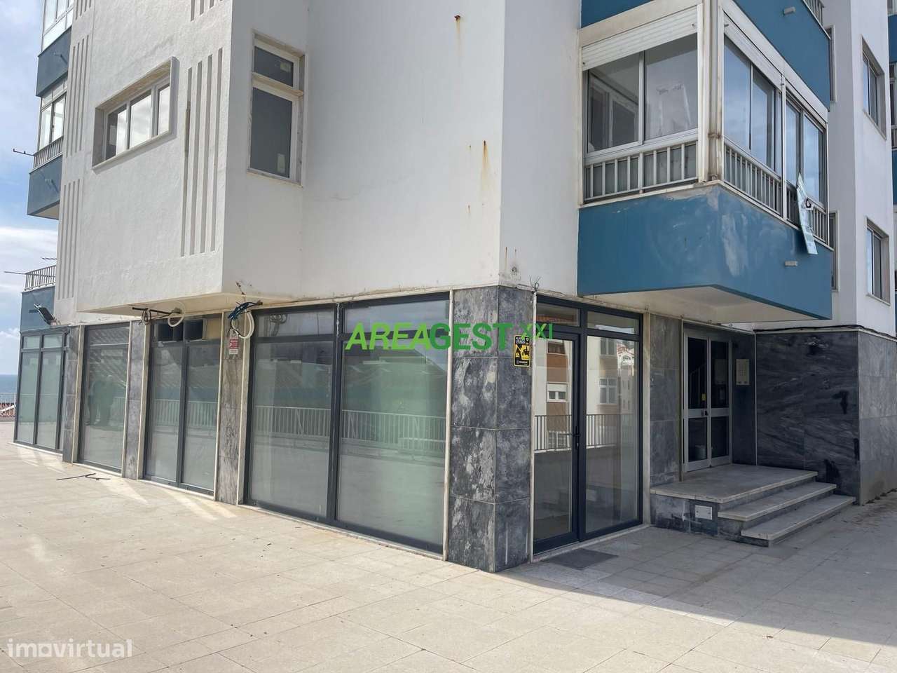 Loja para Venda com rendimento, localizada em Ericeira-13