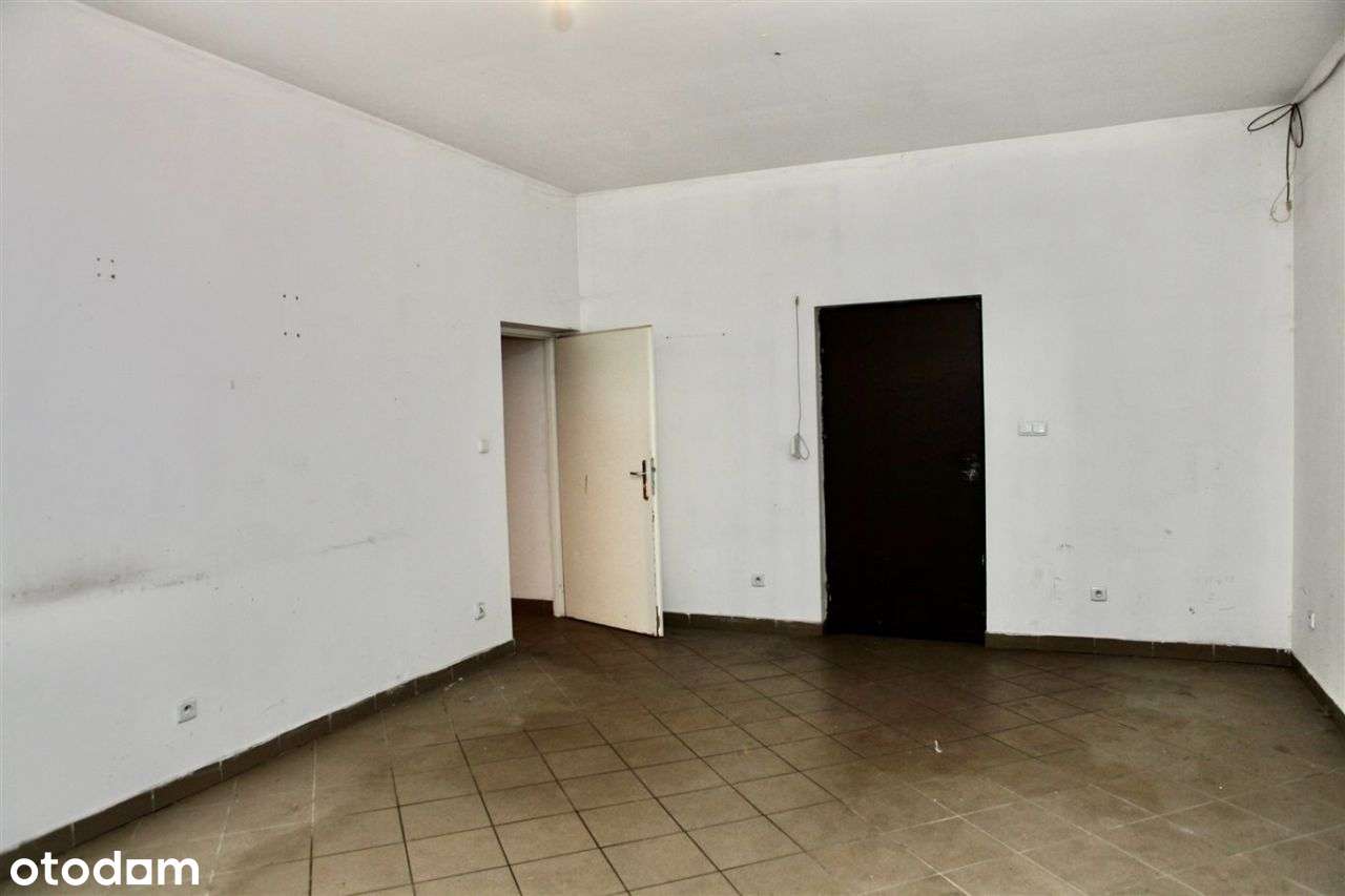 Dwa budynki. Mieszkalny i produkcyjno - magazynowy.-5