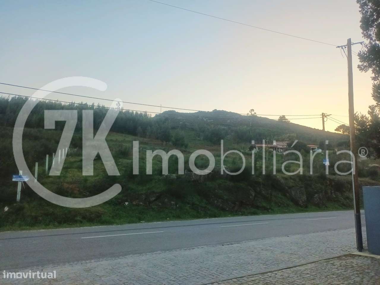 Terreno sito em Rosém-3