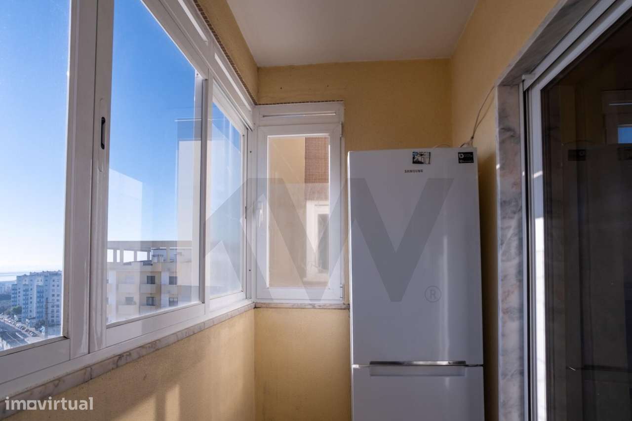 T3 com Box, Arrecadação, 3 Varandas e Vista Rio – Quinta da Piedade, 2-17