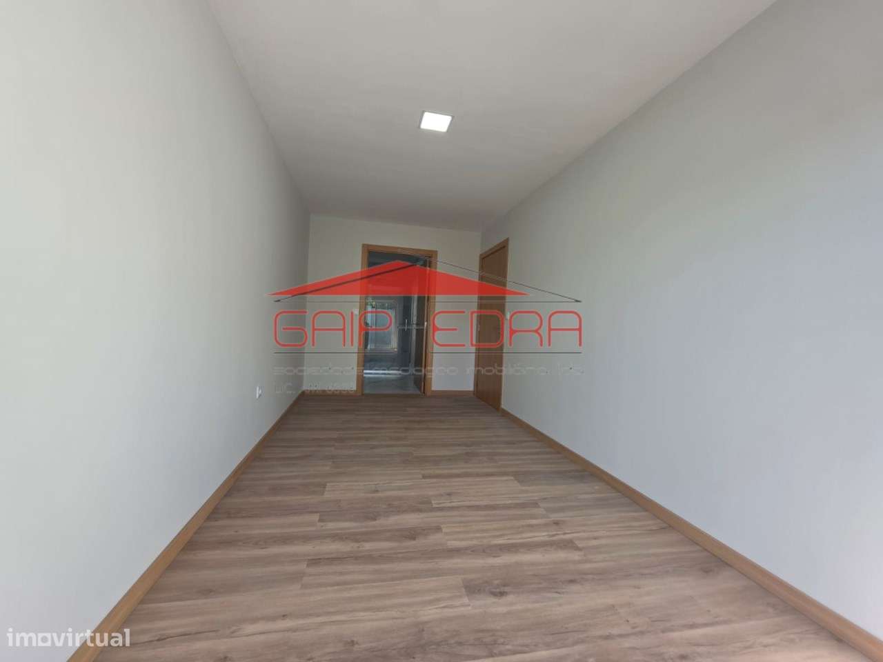 Casa térrea com jardim e terraço reconstruída Aveiro-10