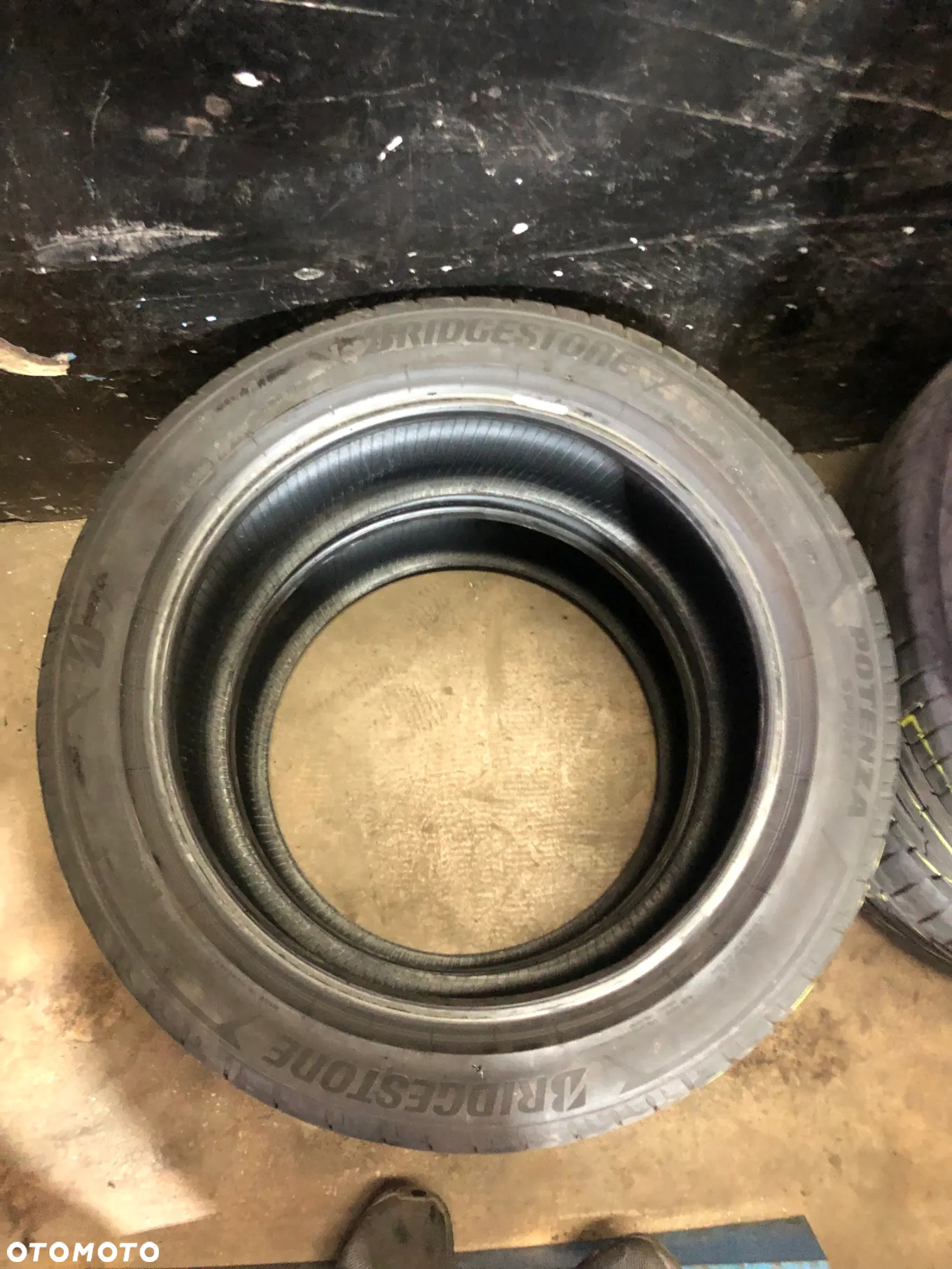 245/45x18 Bridgestone - 3