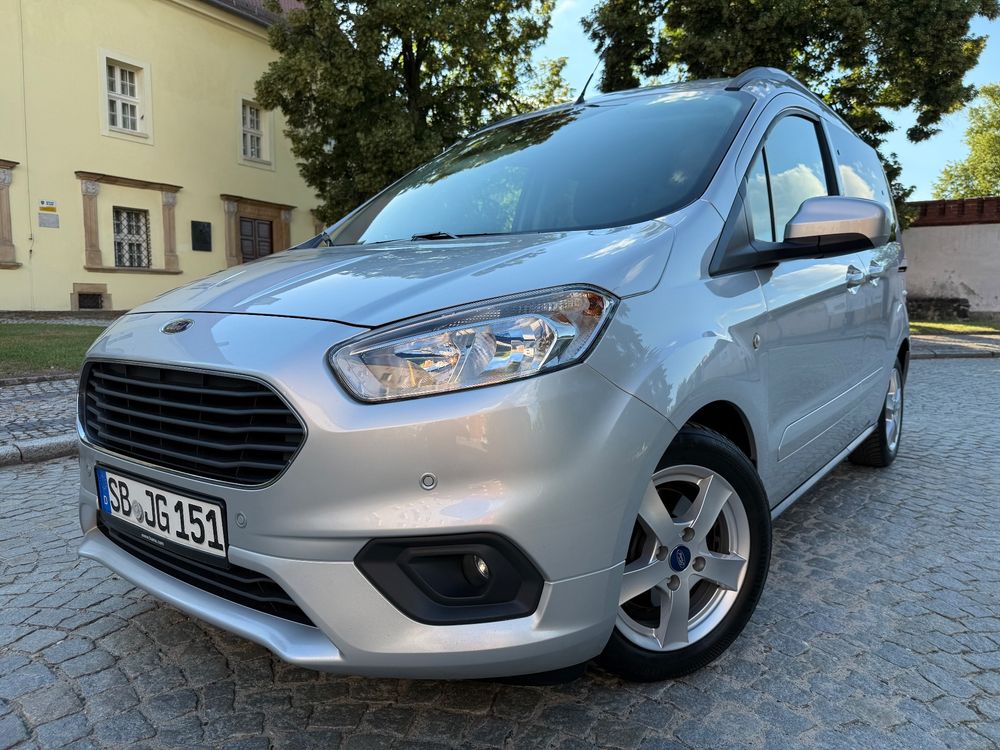 Ford Tourneo Courier 1.5 TDCi S&S Titanium 2020