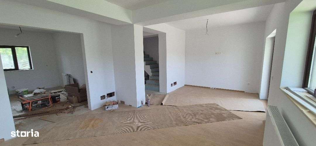 Domnesti Foisorului vila in triplex p+1 la cheie - Imagine principală: 2/13