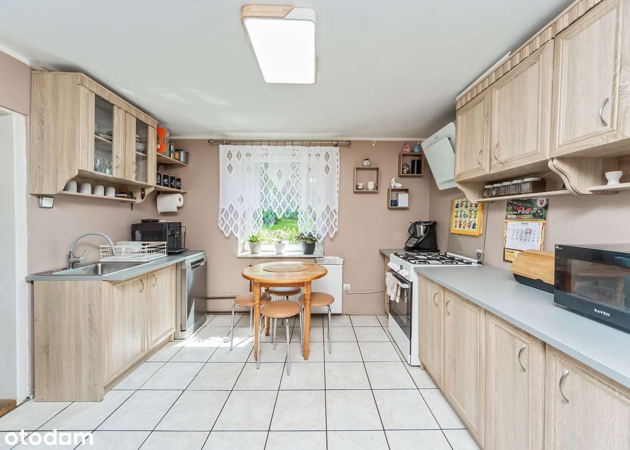 Dom na dużej działce w Bystrej, widoki na góry-4