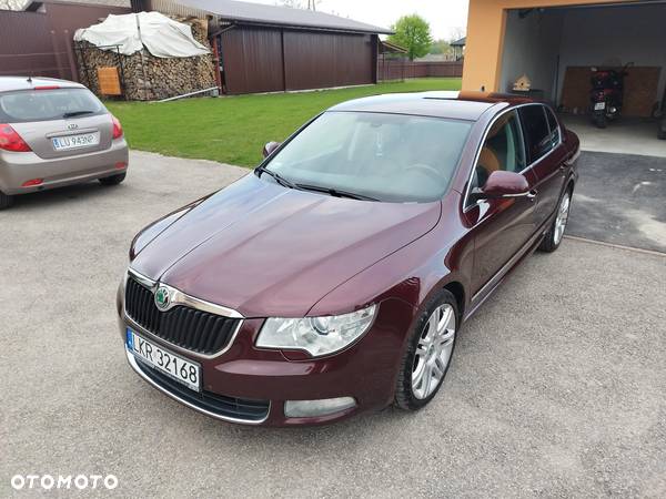 Skoda Superb 2.0 TDI Platinum - 2