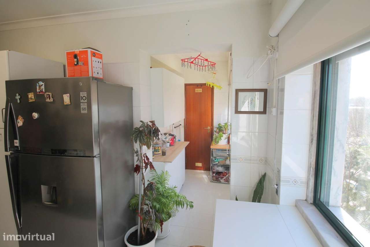 Apartamento T3 Vale Flores Mem Martins-8
