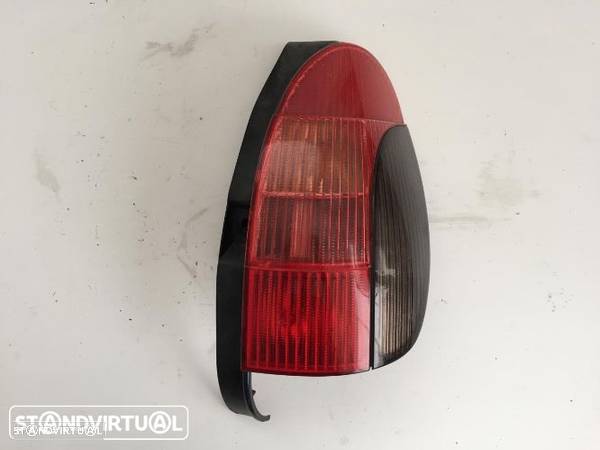 farolim farol direito peugeot 306 sw - 1