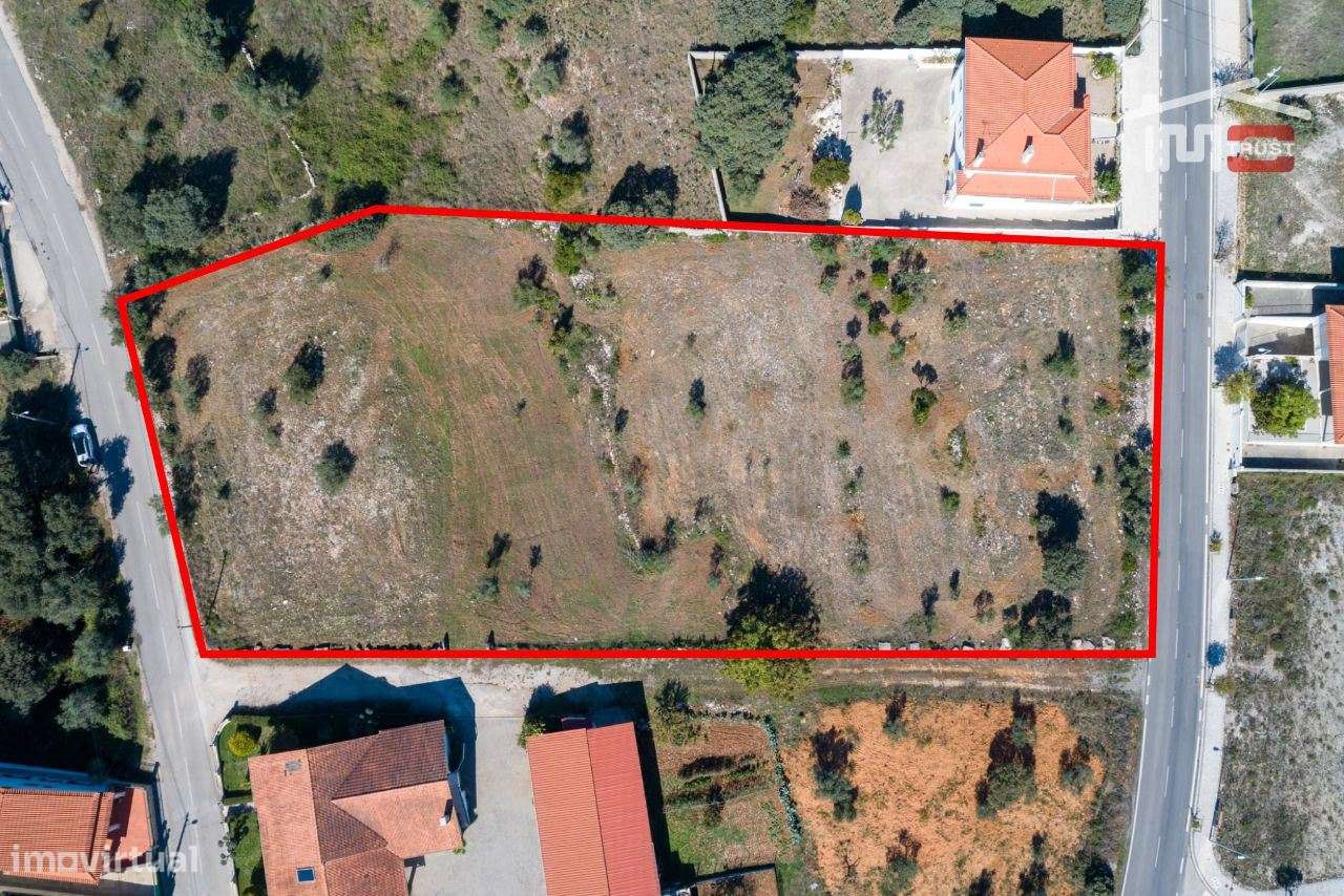 TERRENO PARA CONSTRUÇÃO COM AREA DE 4830 M2 COM AREA DE IMPLANTAÇÃO... - Grande imagem: 2/13