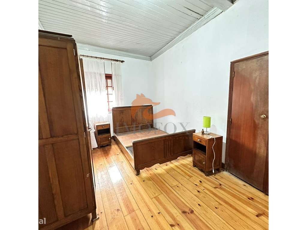 Moradia com 4 quartos e garagem em Avô, Oliveira do Hospital-16