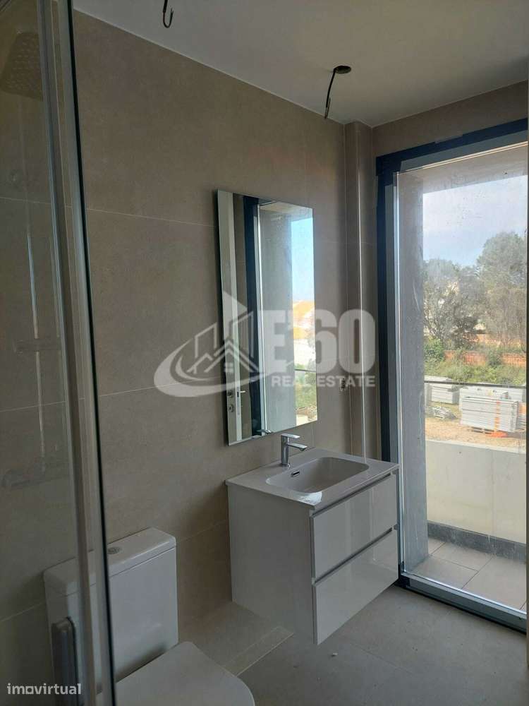 T2 COM TERRAÇO SÃO FÉLIX DA MARINHA-27