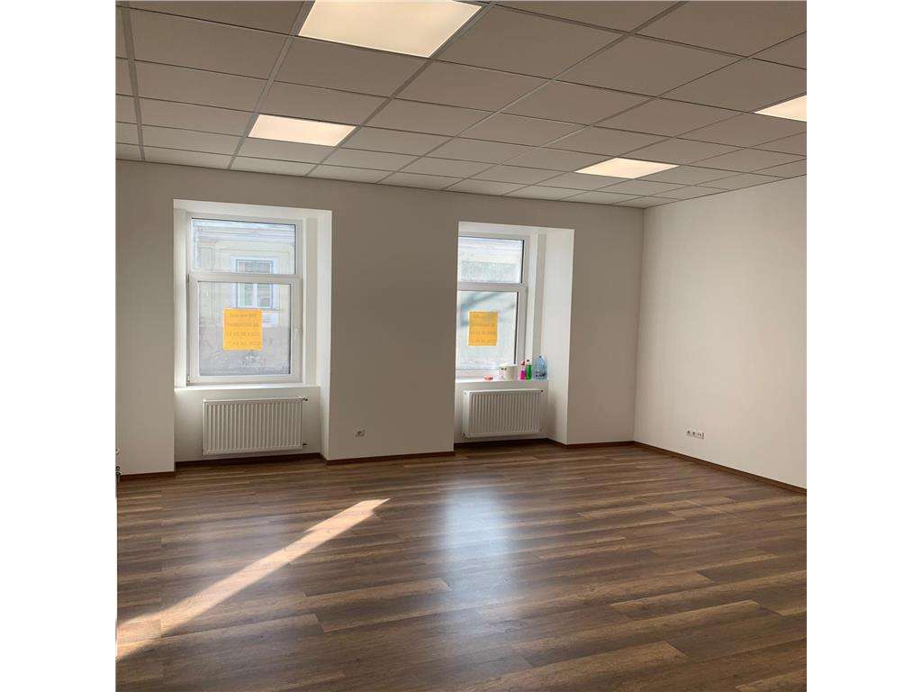 SPATIU COMERCIAL | Str.Motilor | 180 MP  | Parcare - Imagine principală: 2/9