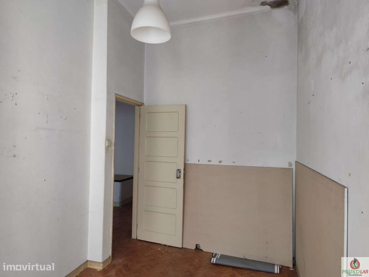 Moradia para restauro no centro na Zona Histórica de Vera Cruz-11