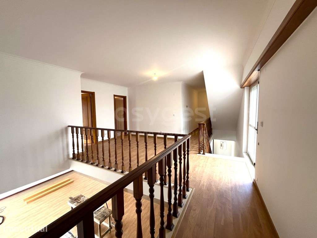 Moradia T4 - Situada na cotovia - em fase final de melhoramentos - Grande imagem: 5/30