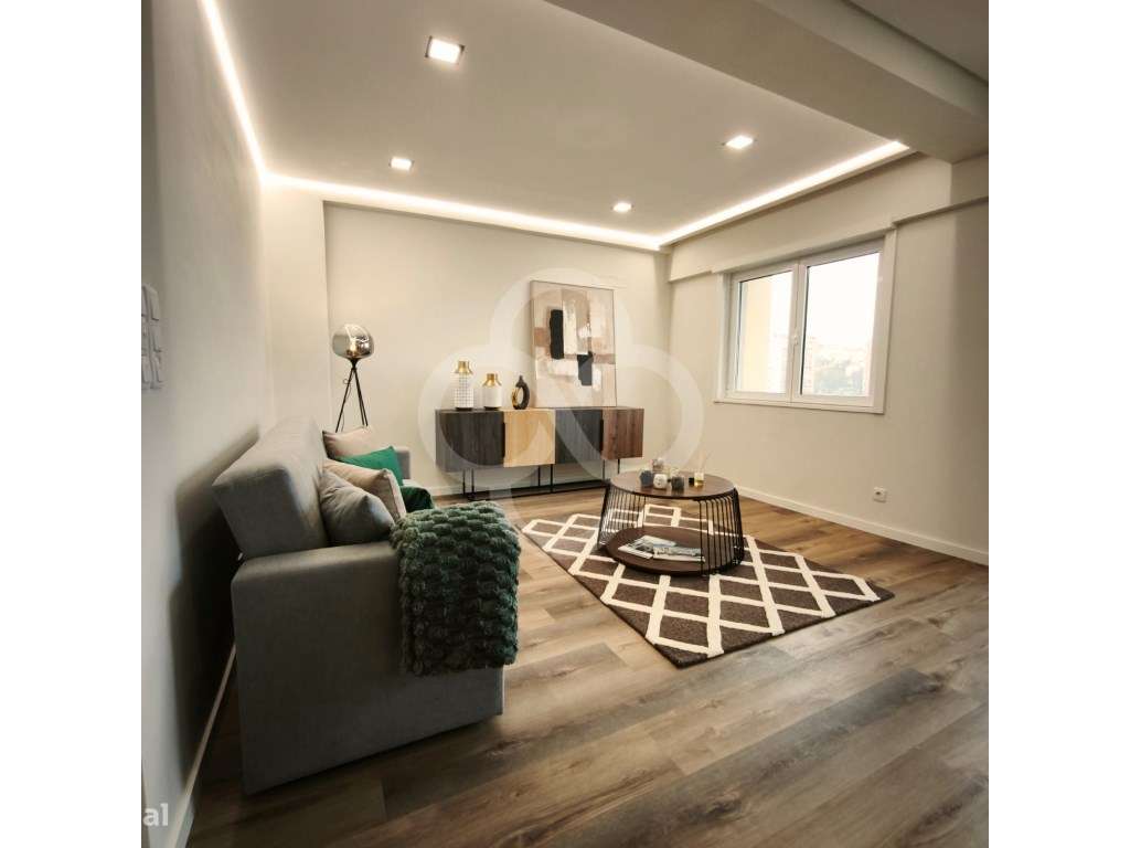 Apartamento T3 com muita luz em Bairro familiar em Benfica Lisboa - Grande imagem: 5/32