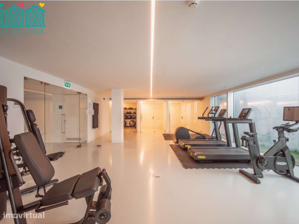 Apartamento T4 com Lugares de Garagem no Centro de Lisboa-58
