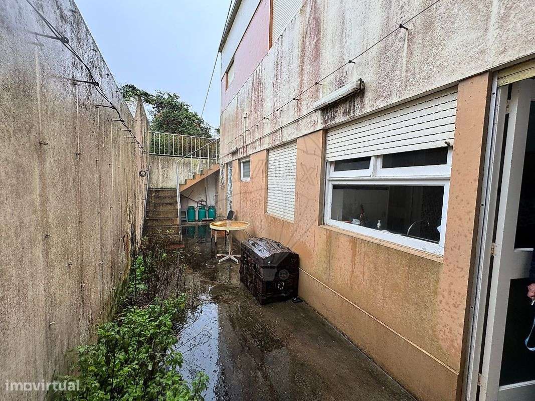 Moradia T5 para venda-16