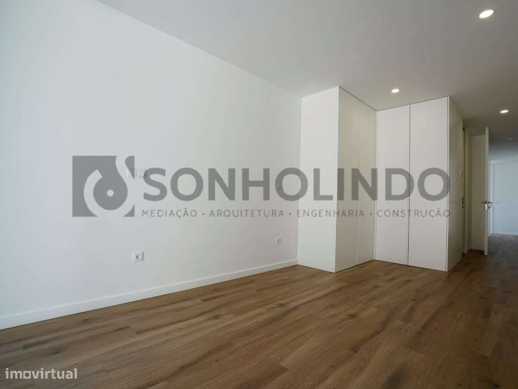 Apartamento T4 + escritório com luz direta, terraço com 153,10m2 e ...-29