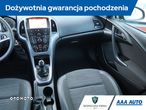 Opel Astra - 9