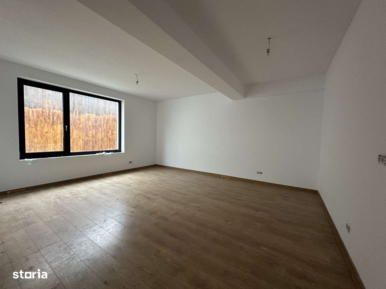 Apartament 3 camere parter cu curte. - Imagine principală: 4/10