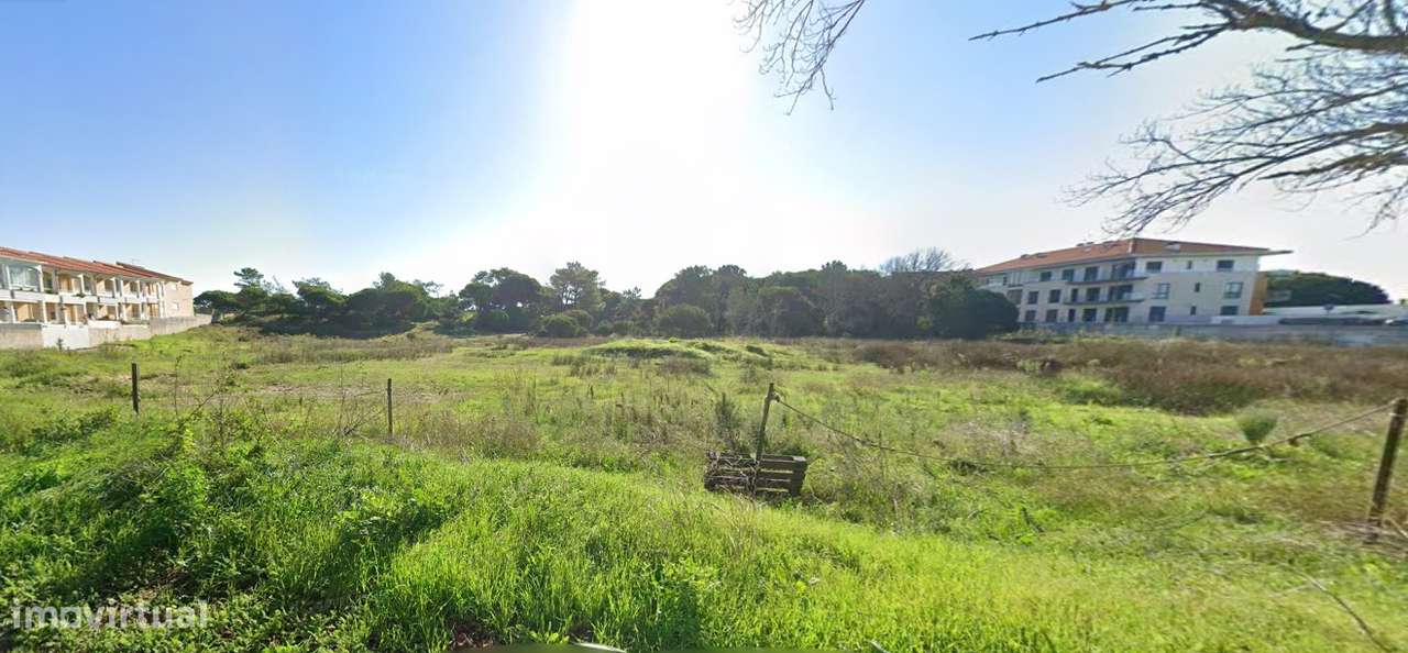 Terreno urbano de 7046m2 | Área de construção 50% perto do Mar-3