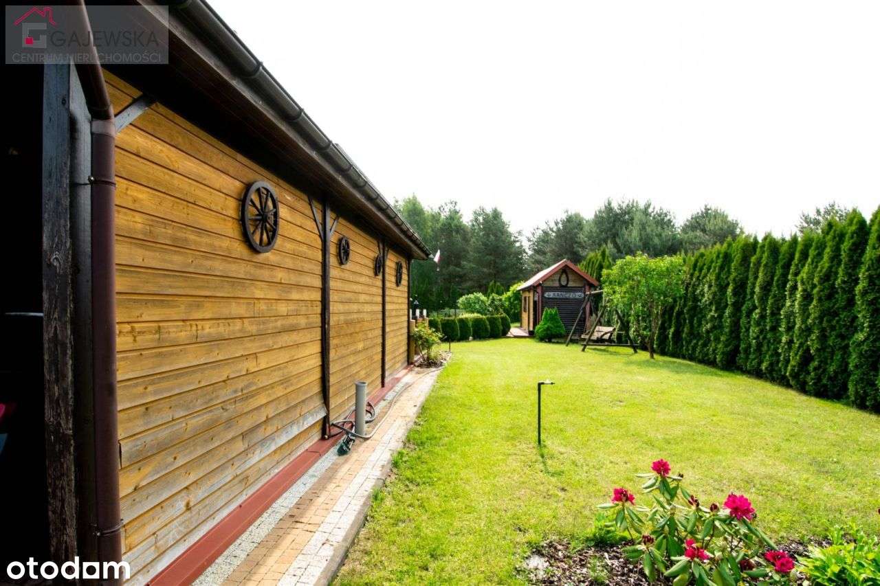 Urokliwa nieruchomość z drewnianym domem!-19