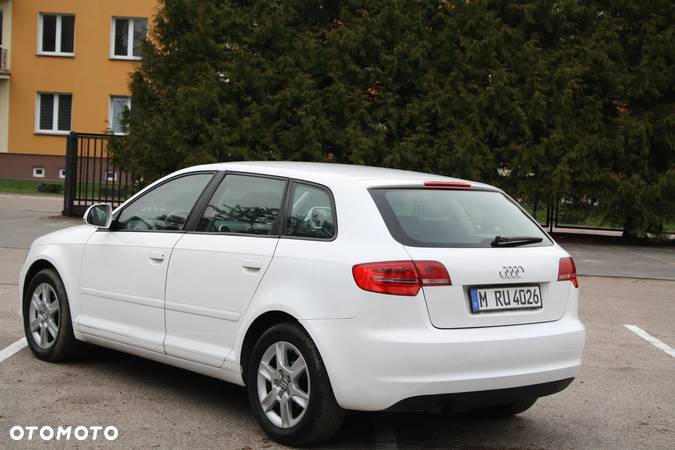 Audi A3 1.6 Ambition - 5