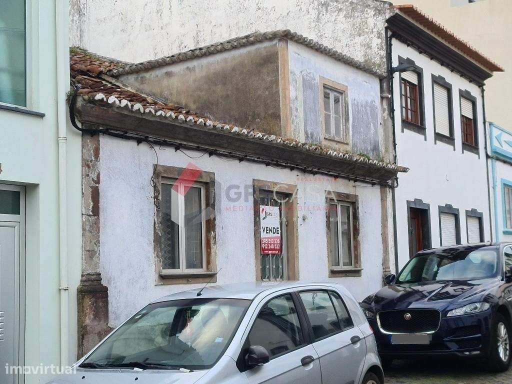 Oportunidade única no centro da Praia da Vitória!-7
