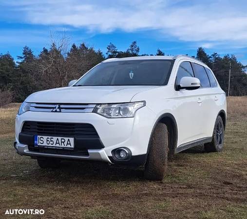 Mitsubishi Outlander 2.2 Litre DI-D AWD Intense Aut. - 2