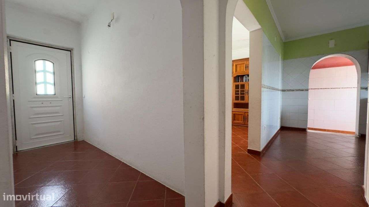 Moradia T3 + anexoT3 + sótão - 195 m2 - Abóboda - São Domingos de Rana-2