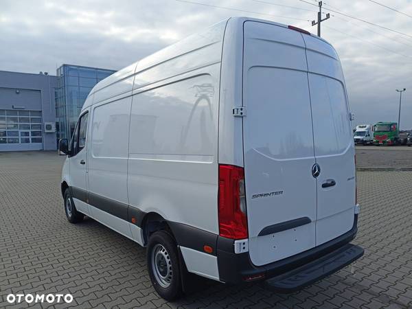 Mercedes-Benz Sprinter 315 CDI furgon 3665 mm - 2 osobowy - 5