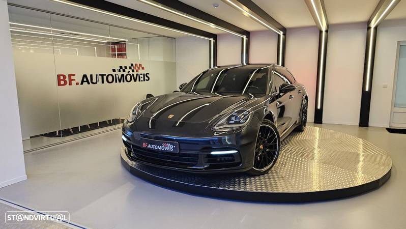 Porsche Panamera Sport Turismo 4 E-Hybrid 10 Years Edition - 8