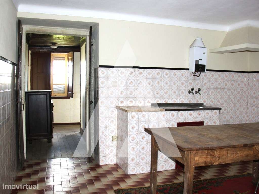 Quinta T6 histórica para recuperação, Guimarães.-10