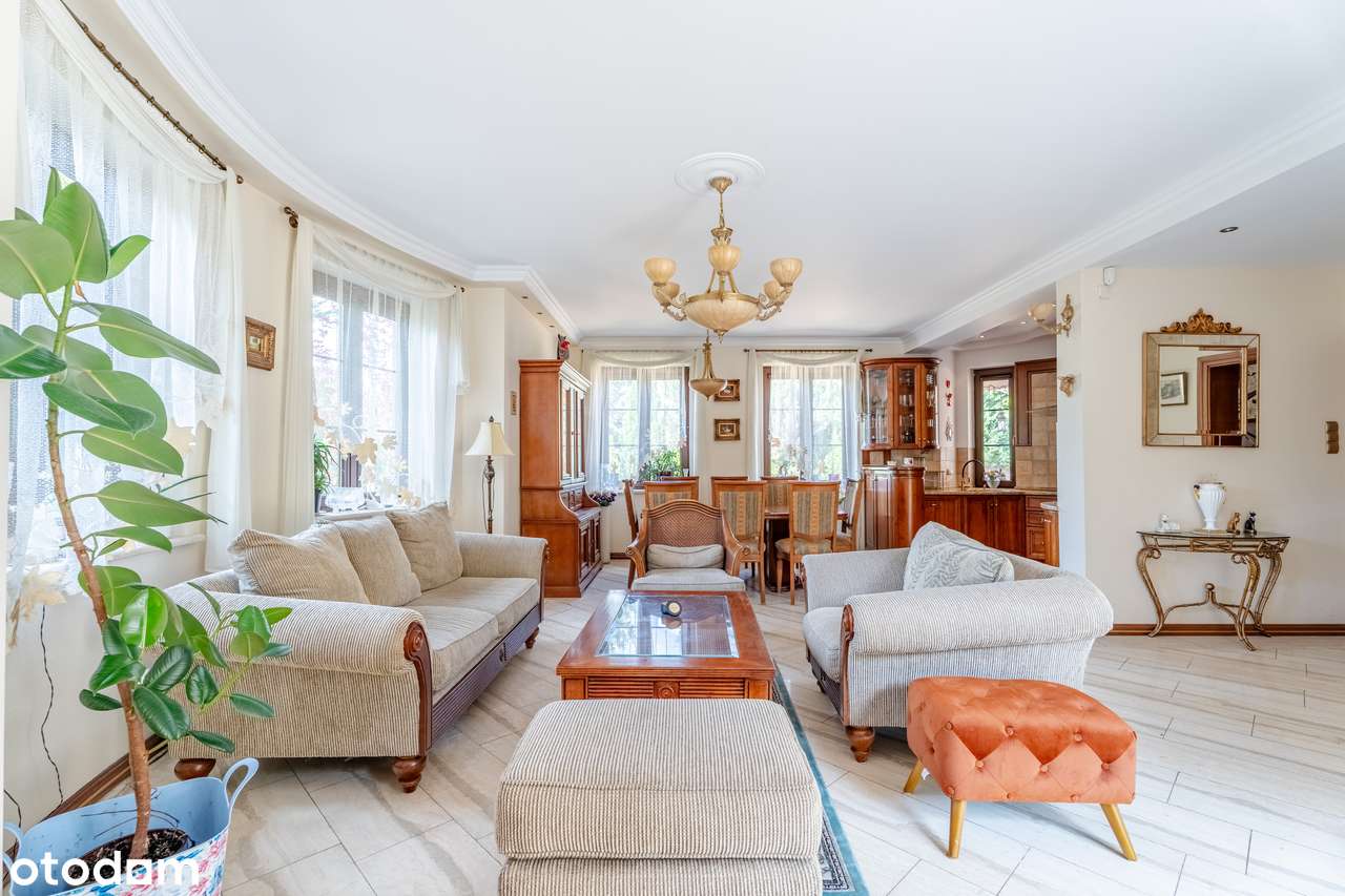 DOM Z pod Gdańskiem. PONADCZASOWA ELEGANCJA, PRZESTRZEŃ I SPOKÓJ-0