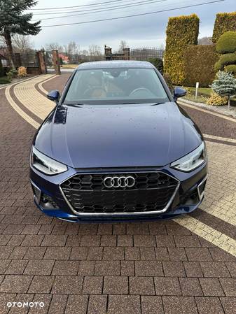 Audi A4 Avant 45 TFSI quattro S tronic S line - 1