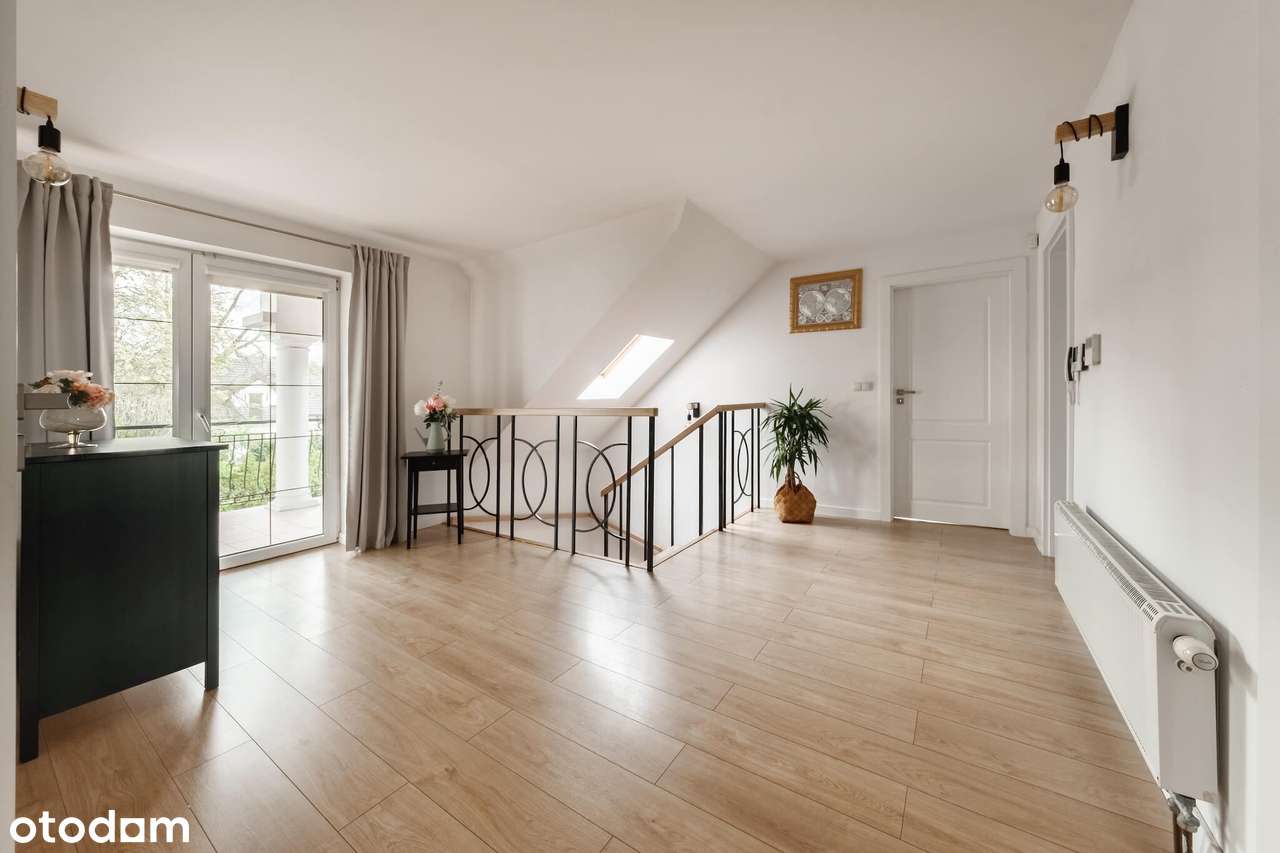 Reprezentacyjna willa z ogrodem 2700m² | Gotowa do wprowadzenia-6