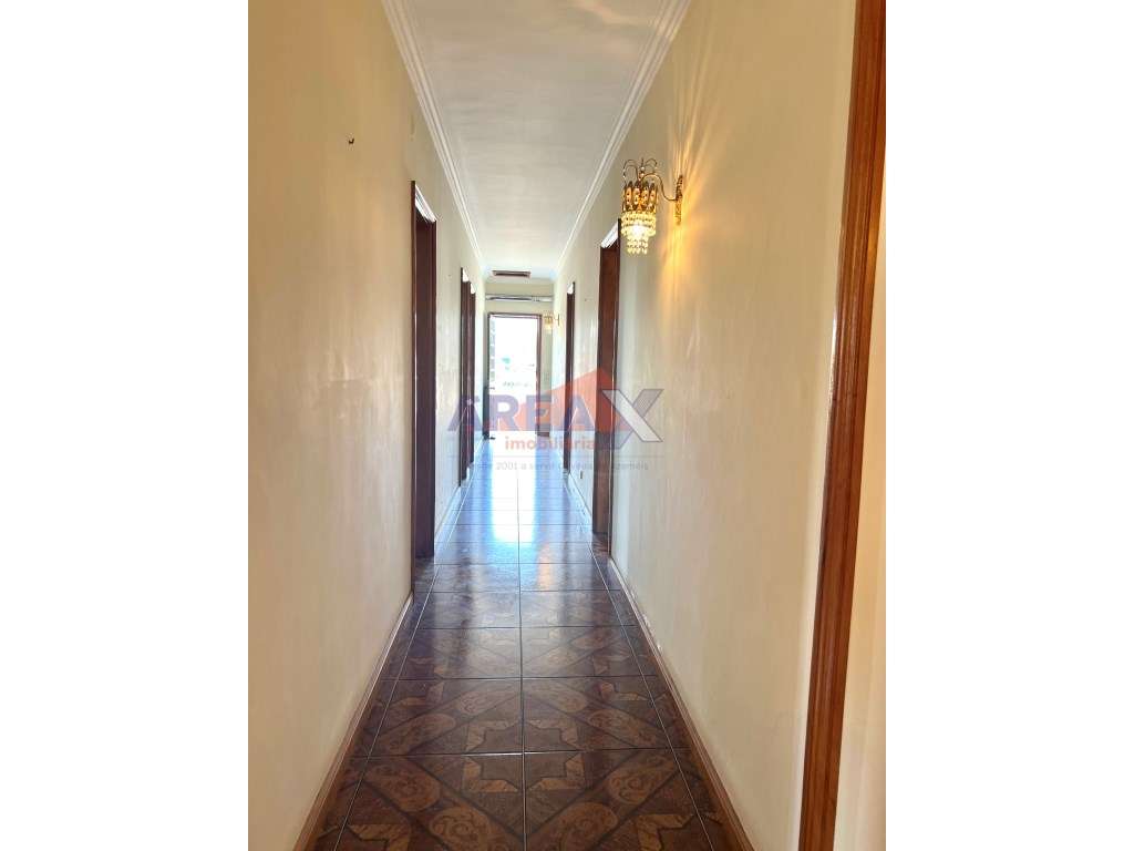 MORADIA BI-FAMILIAR-32