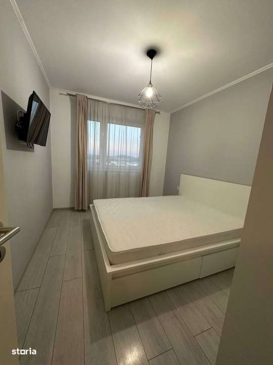 Studio 46 mp, etaj intermediar, loc de parcare si boxa la subsol, Kasp - Imagine principală: 3/7