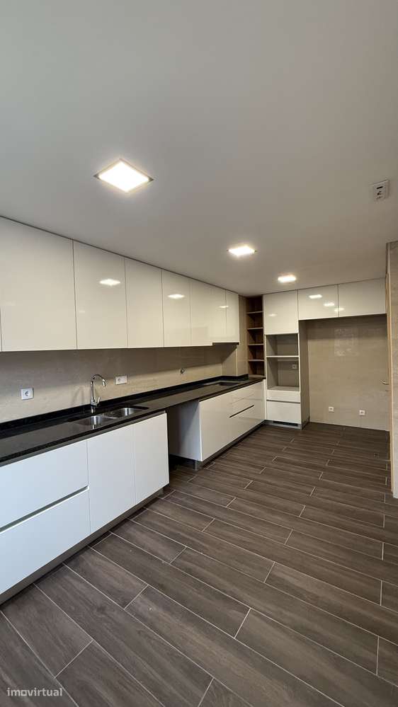 Moradia T3 Nova - Grande imagem: 2/34