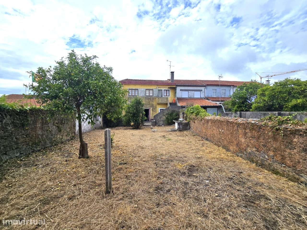 Moradia de r/c e 1º andar no Centro de Ovar-29