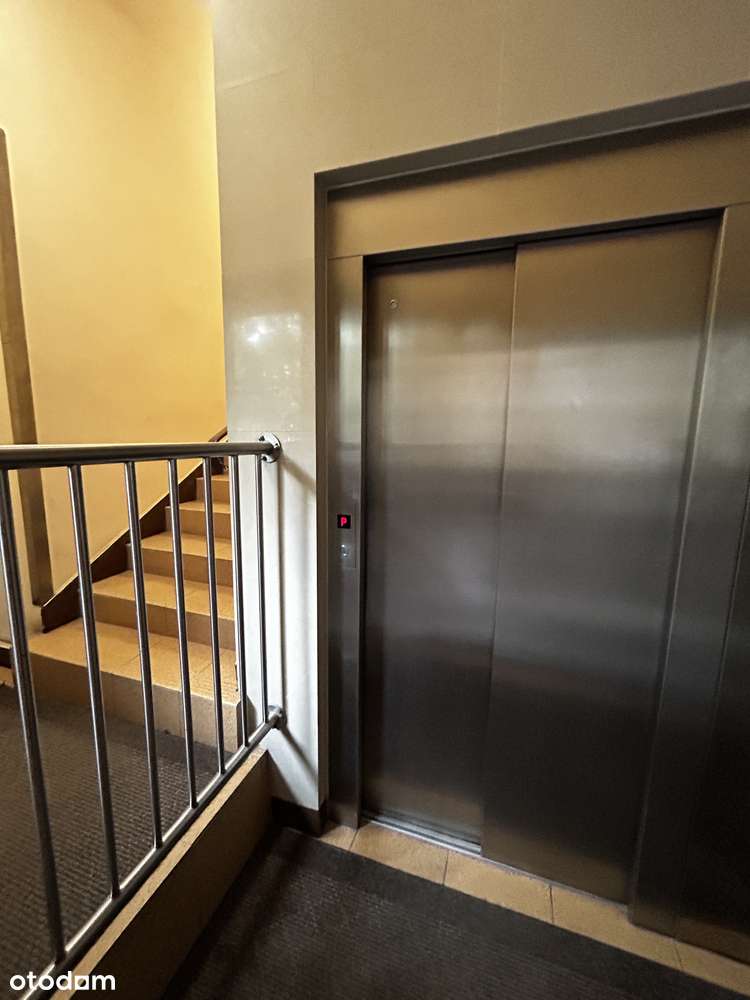 Dwupokojowe Mieszkanie W Ścisłym Centrum / Loggia-4