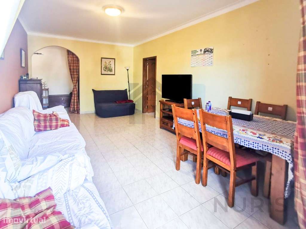 Apartamento T1 para Venda em Alvor com Piscina-3
