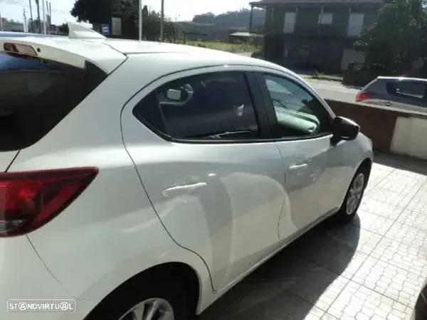 Mazda 2 1.5 Sky.Excellence Navi - 22