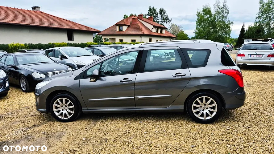 Peugeot 308 1.6 Premium Plus - 21