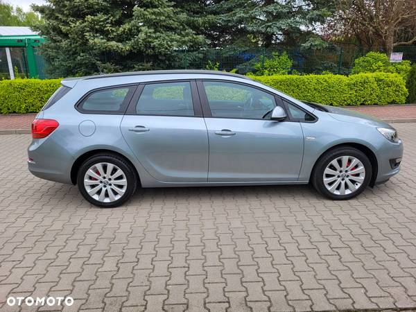 Opel Astra 1.6 Sports Tourer - 12