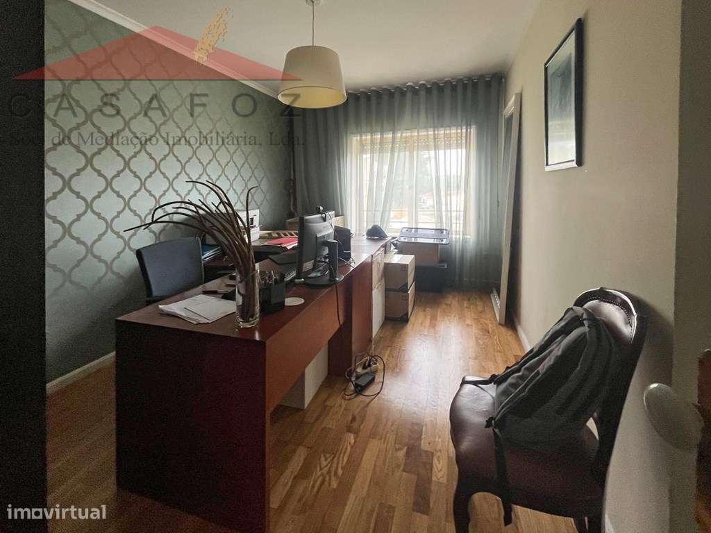 Fantástico Apartamento T3 no centro da Maia-23