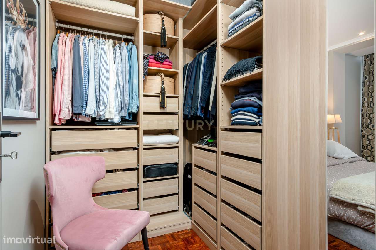 Apartamento de Excelência com Vista Parque – Localização Premium no Ce-24