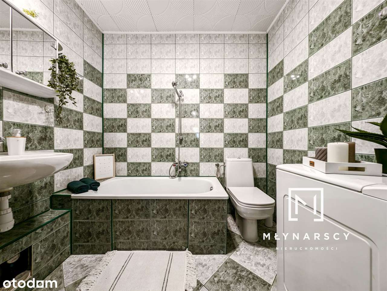 Przestronne mieszkanie | 3 pokoje | do adaptacji-13