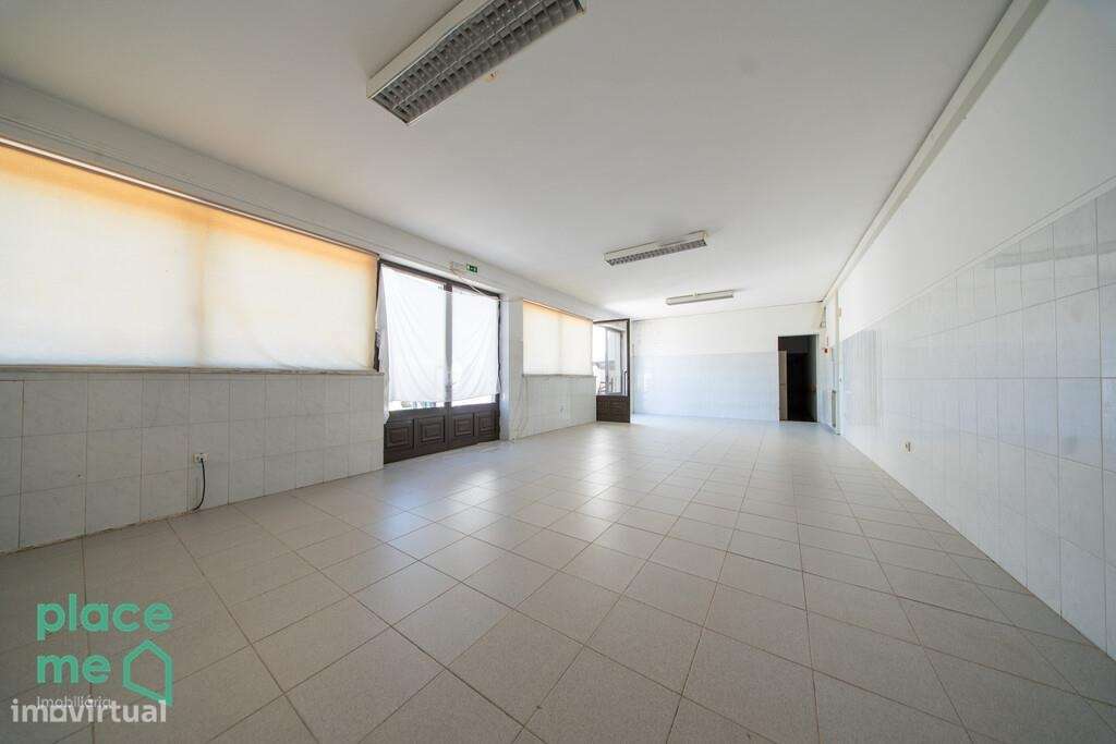 Moradia Individual com mais de 900m2 em Palmeira, Braga-37