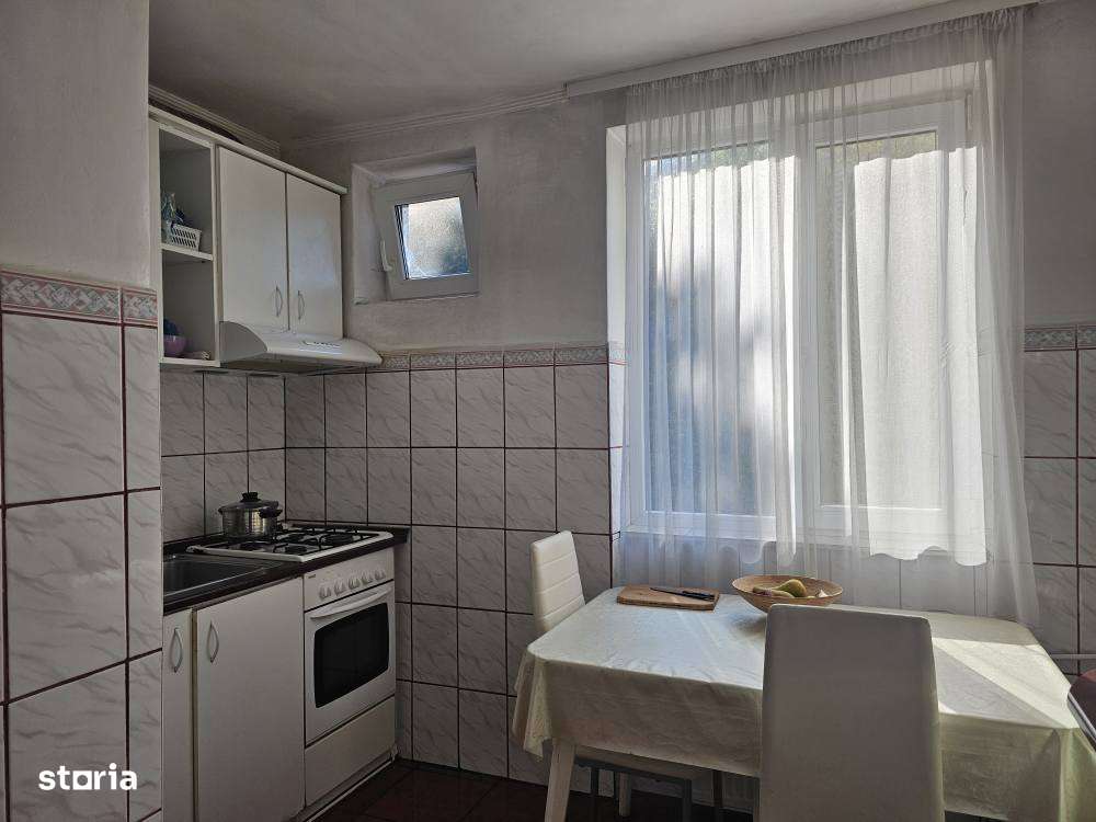 Se vinde un apartament situat în liniștitul cartier Splaiul Crișanei-13